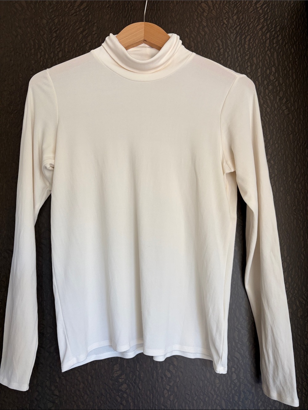EILEEN FISHER Cream 100% Silk Long-Sleeve Turtleneck Top Women’s Size PS EUC
